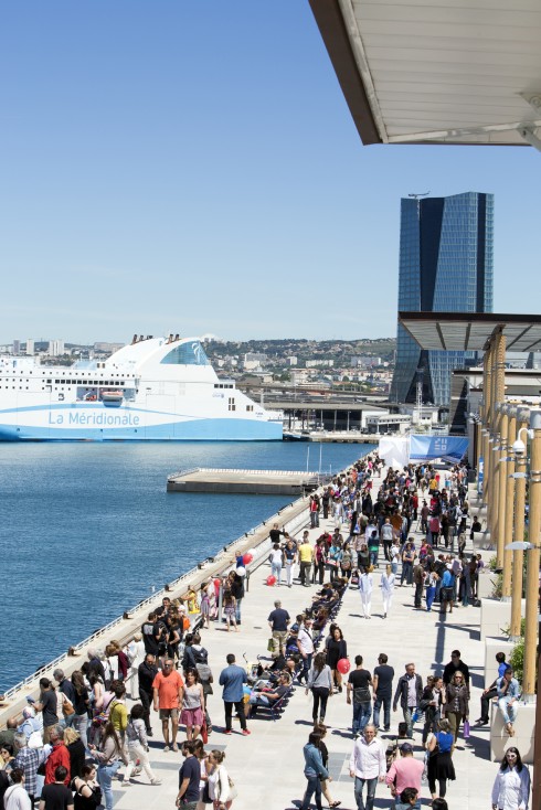 Les terrasses du port