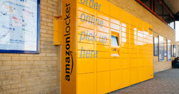 Amazon Locker yellow parcel delivery machine at train statiaon in UK © AdrianHancu/GettyImages