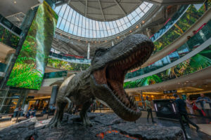 dinasaur Unibail Westfield