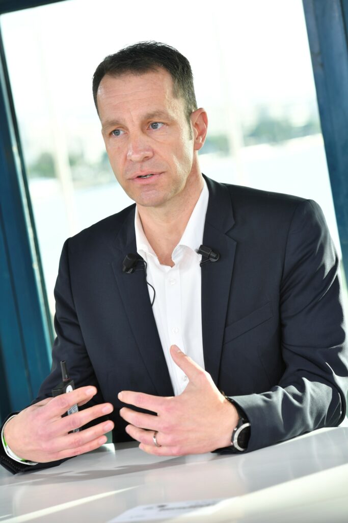 restaurants - Jochen Pinsker, Senior Vice-President, Foodservice Europe